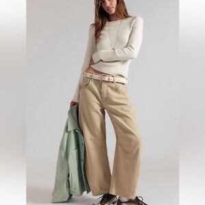 NWOT Free People We the Free Good Luck Mid Rise Barrel Jeans- Antique Ivory